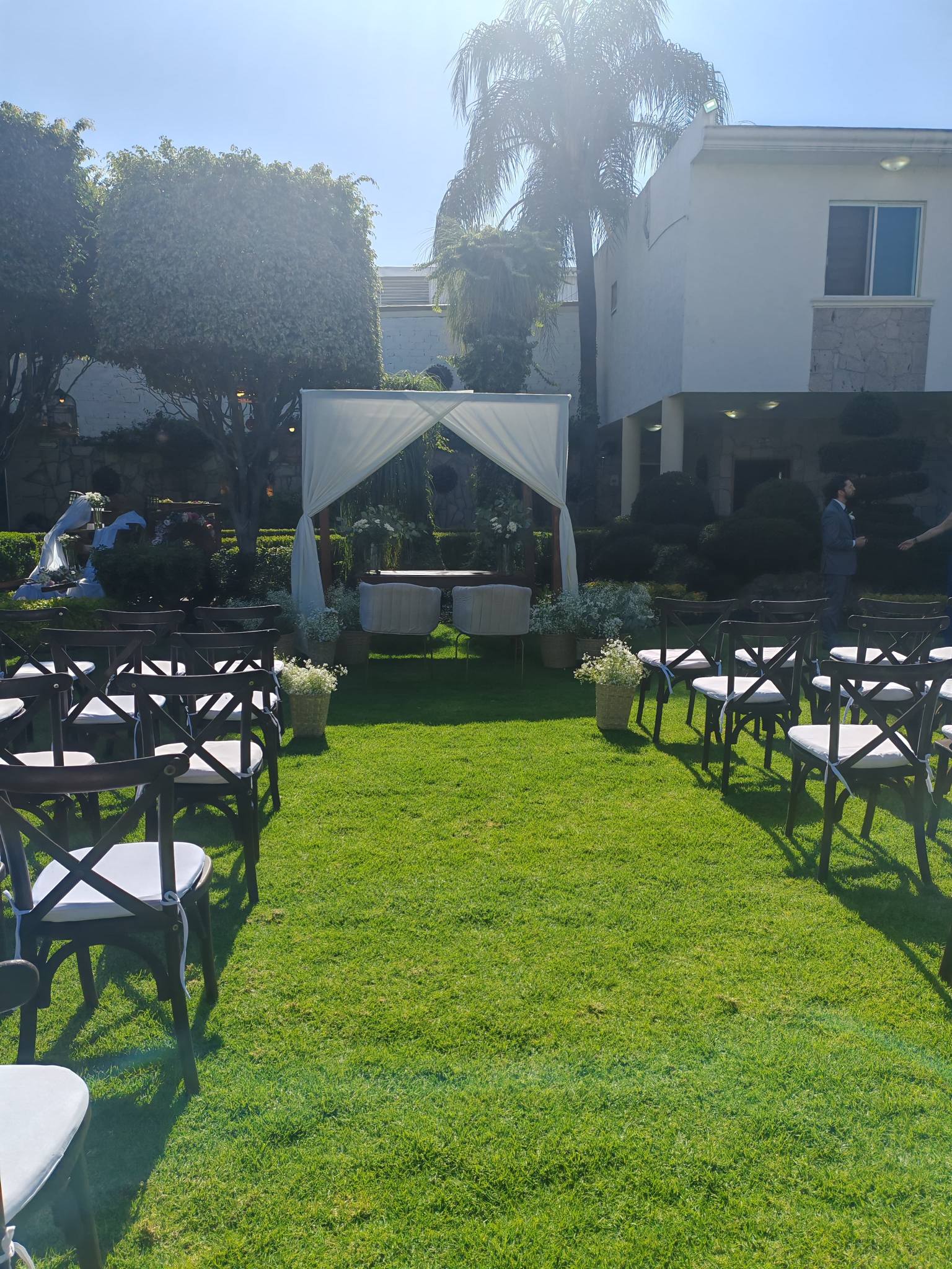 Ceremonia en jardín de El Rincón de Manolo